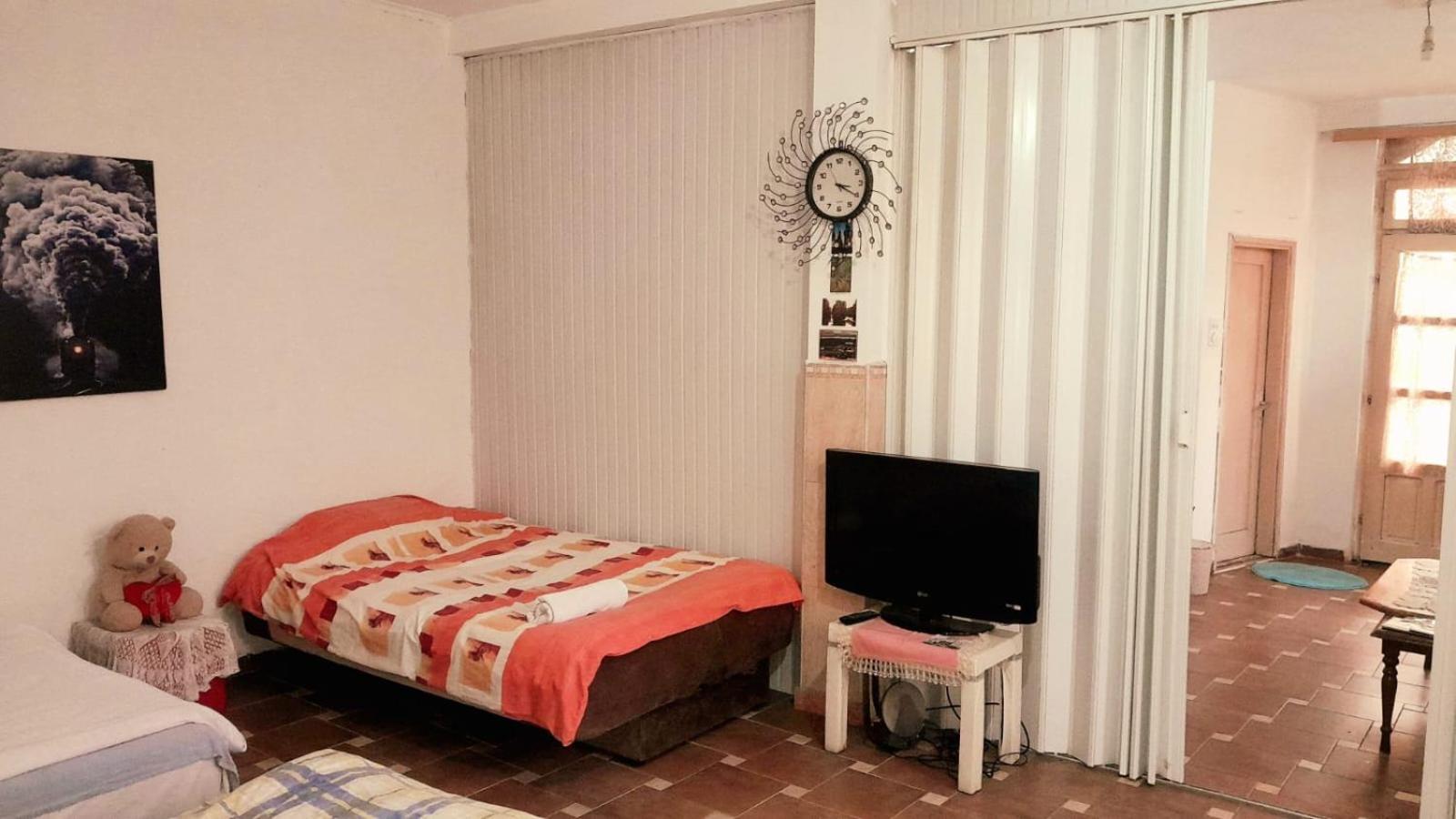 Adem'S Cozy Terrace Retreat Bed and Breakfast Σκόπια Εξωτερικό φωτογραφία
